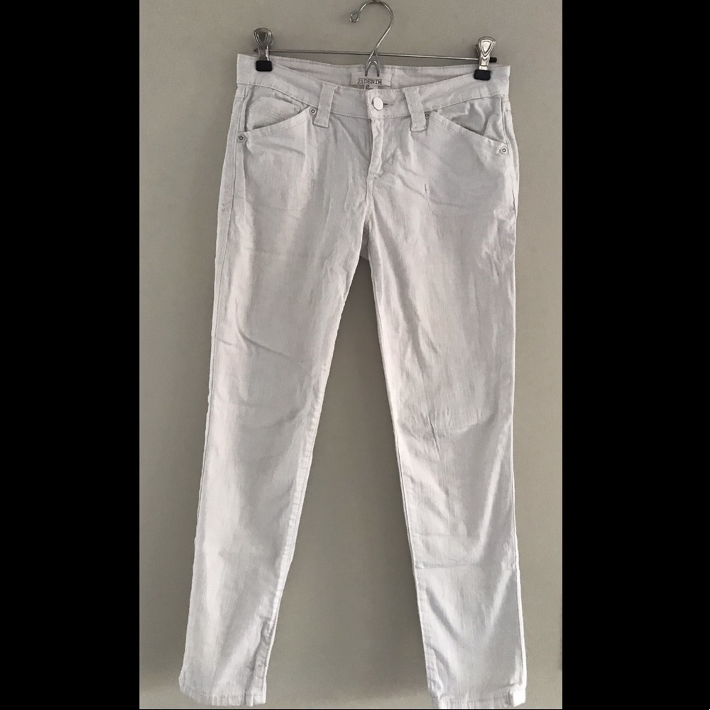 White denim skinny jeans
